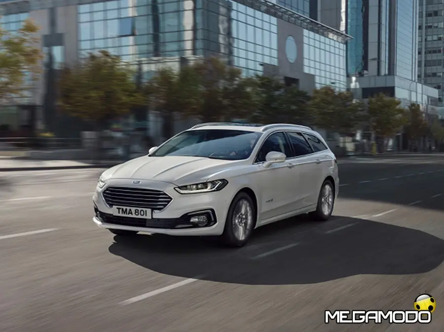 Ford presenta la Mondeo Hybrid, anche in versione Wagon