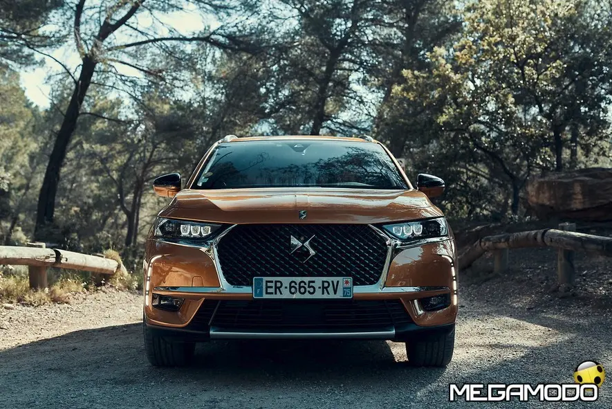 DS 7 Crossback estende la gamma di motori