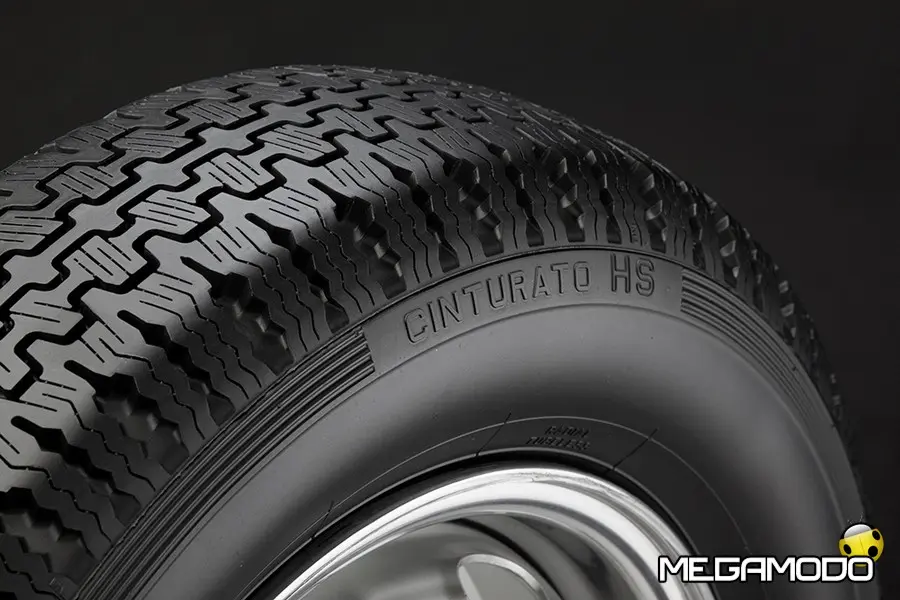 Pirelli: pneumatici CA67 sulla Mercedes "Ali di Gabbiano" alla Milano-Sanremo