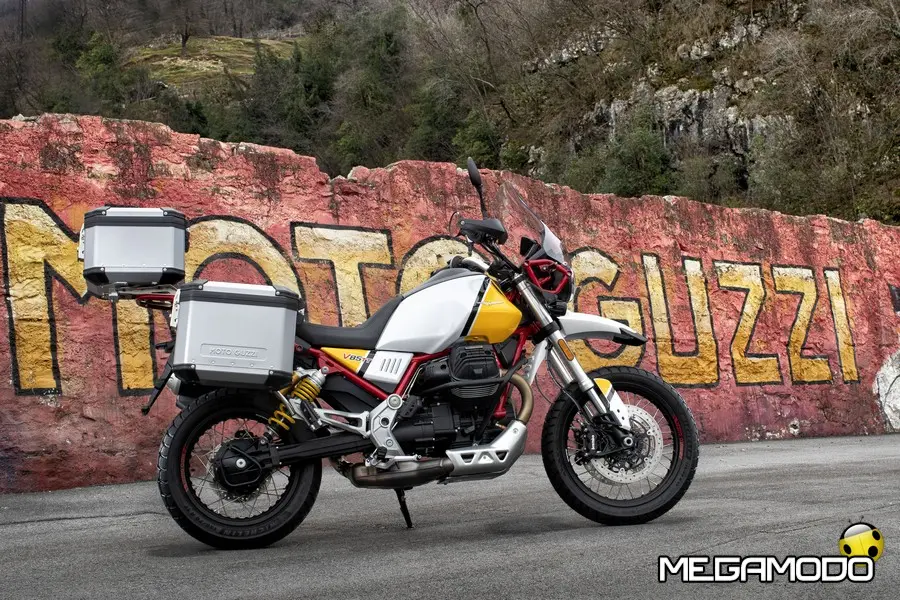 Moto Guzzi Eagle Days, comprare una V85 TT è più conveniente!