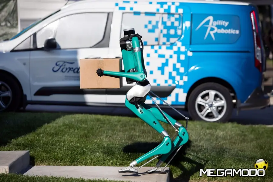 Digit, il robot Ford "consegna" il futuro della guida autonoma