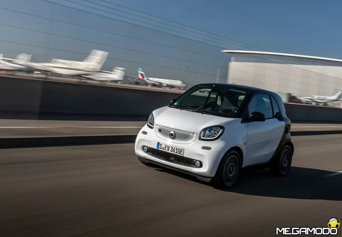 smart EQ fortwo e forfour, vacanze 100% elettriche!