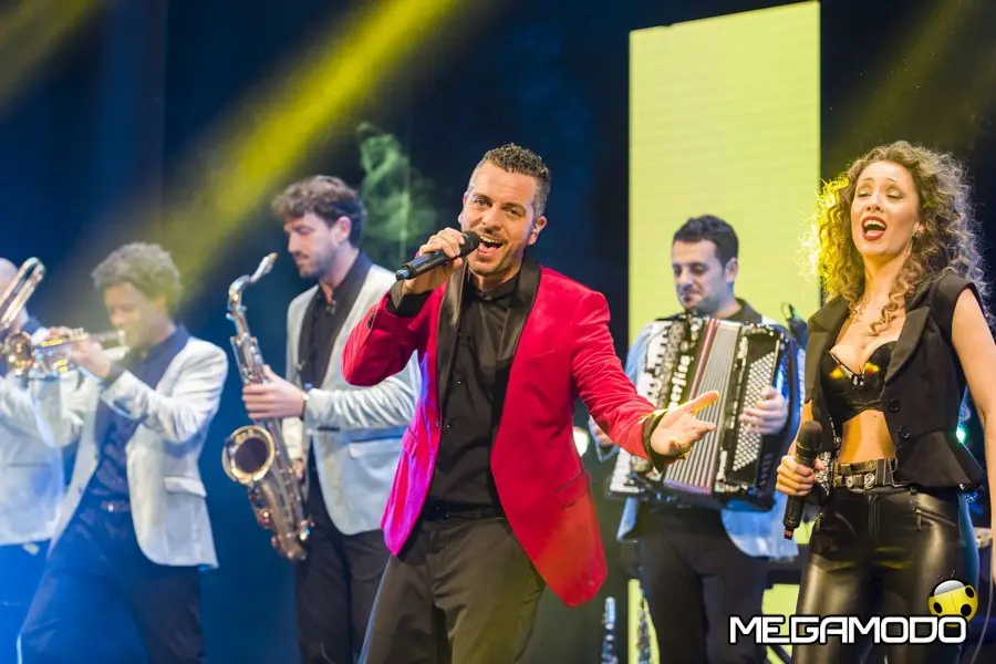 Mirko Casadei, da oggi in radio il singolo "Come se non fosse niente"