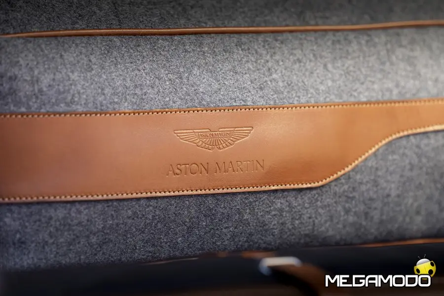 Svelati i Set di Accessori Luxury di Aston Martin DBX