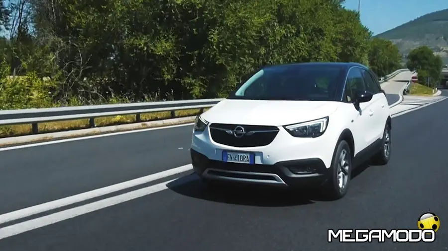 Crossland X, escursione sui Monti Sibillini