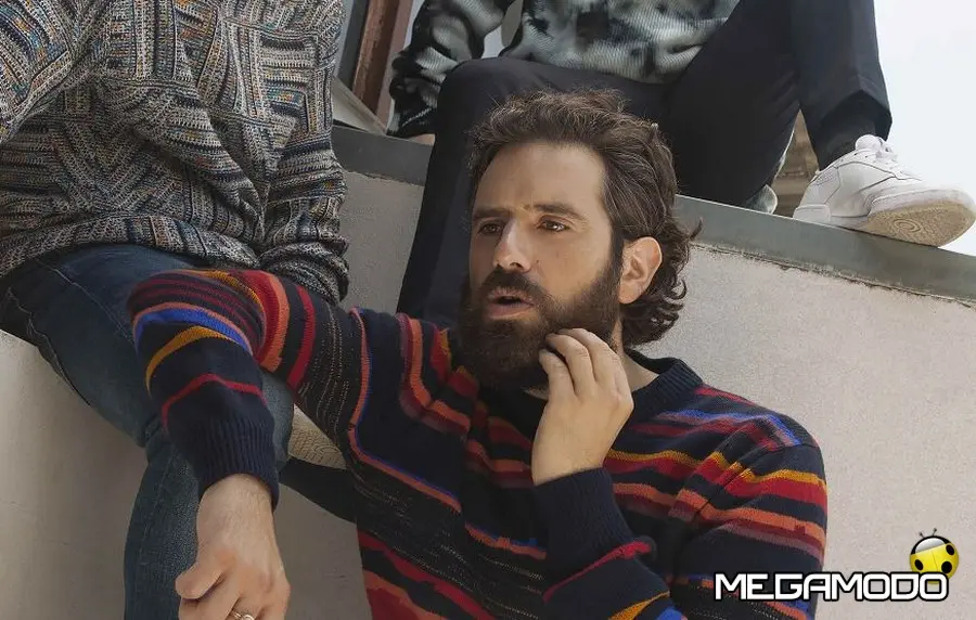 Le Iene Show: intervista a Tommaso Paradiso, ex leader dei Thegiornalisti