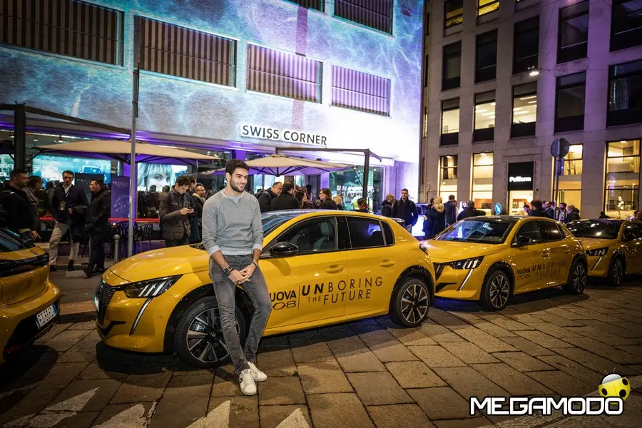 Peugeot, l'elettrificazione della mobilità parte da Milano