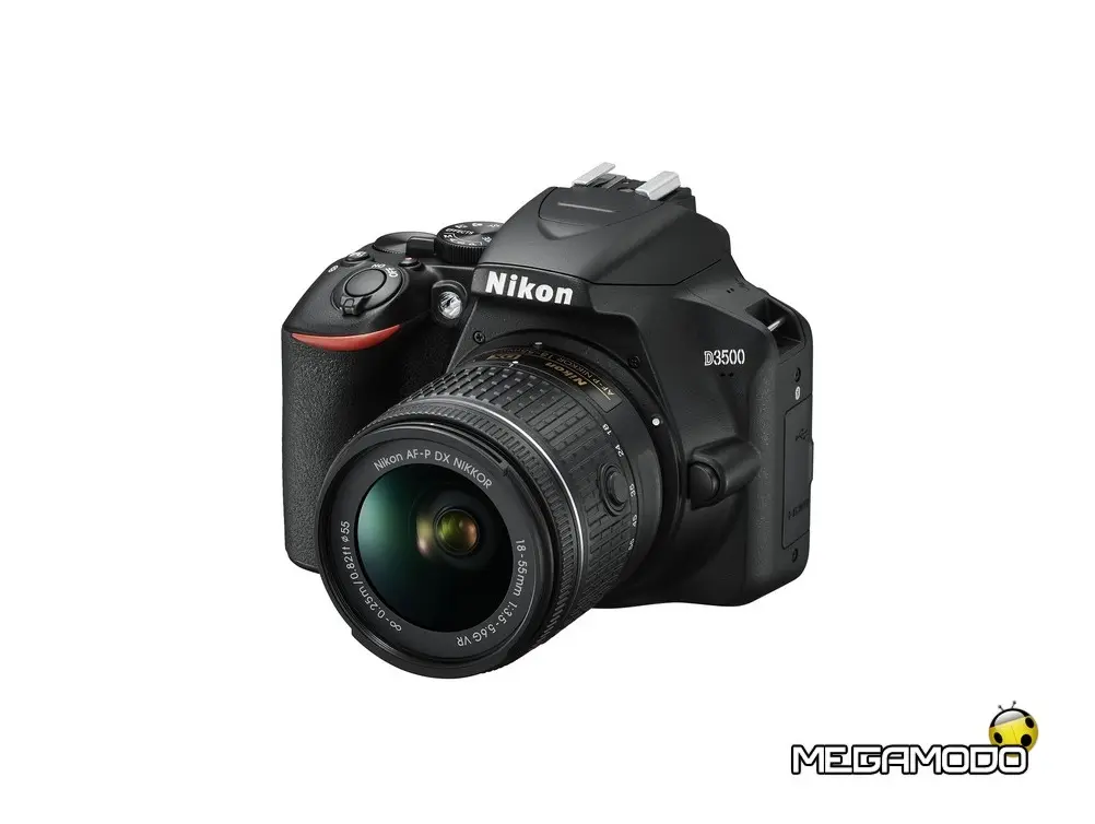 Nikon D3500, la reflex da mettere sotto l'albero di Natale!