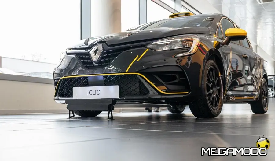 Nuova Renault Clio Rally, dalla strada alla competizione