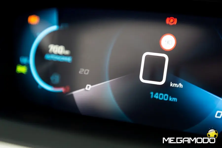 Nuove Peugeot 208 e 2008 presentano il Peugeot i-Cockpit di nuova generazione