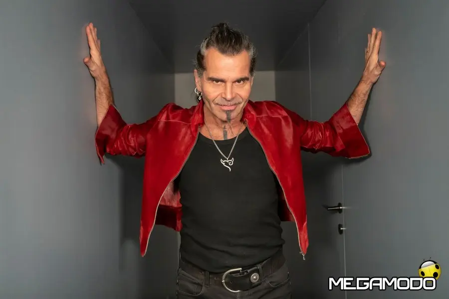 Piero Pelù per la prima volta a Sanremo con il brano "Gigante", estratto dall'album "Pugili Fragili"