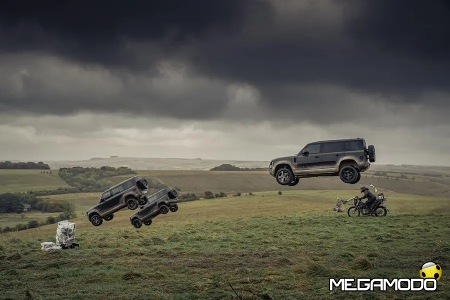 Land Rover, la Nuova Defender non ha bisogno di controfigure in 007 No Time to Die
