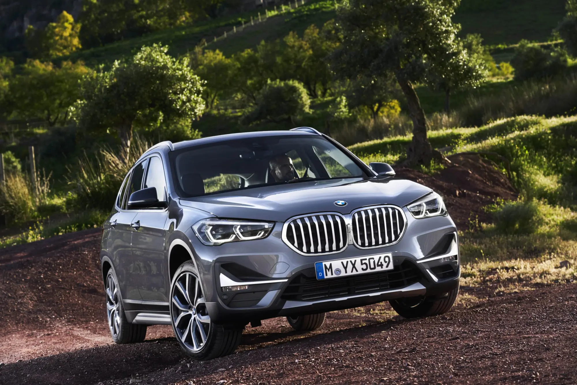 Nuova BMW X1, il SUV compatto si rinnova