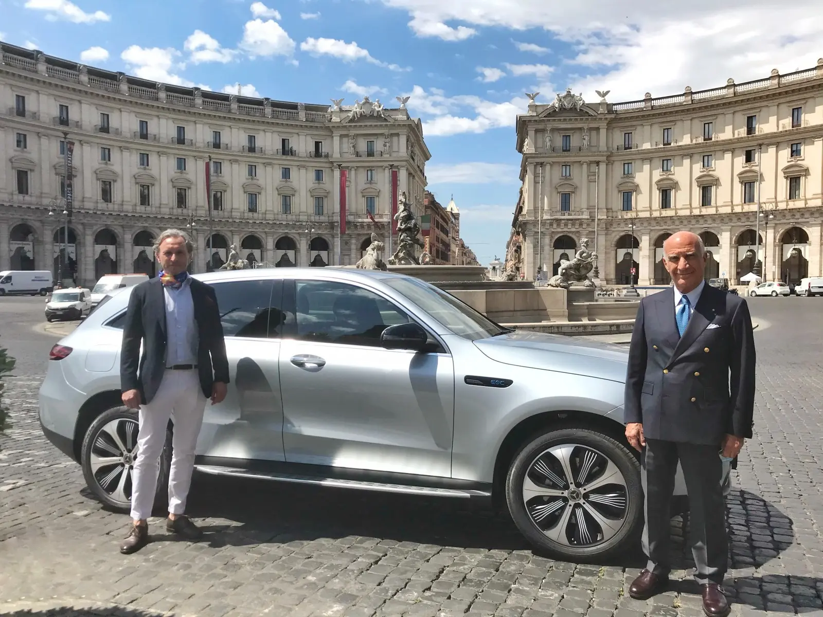 Mercedes: E' il presidente dell' ACI il primo cliente di EQC