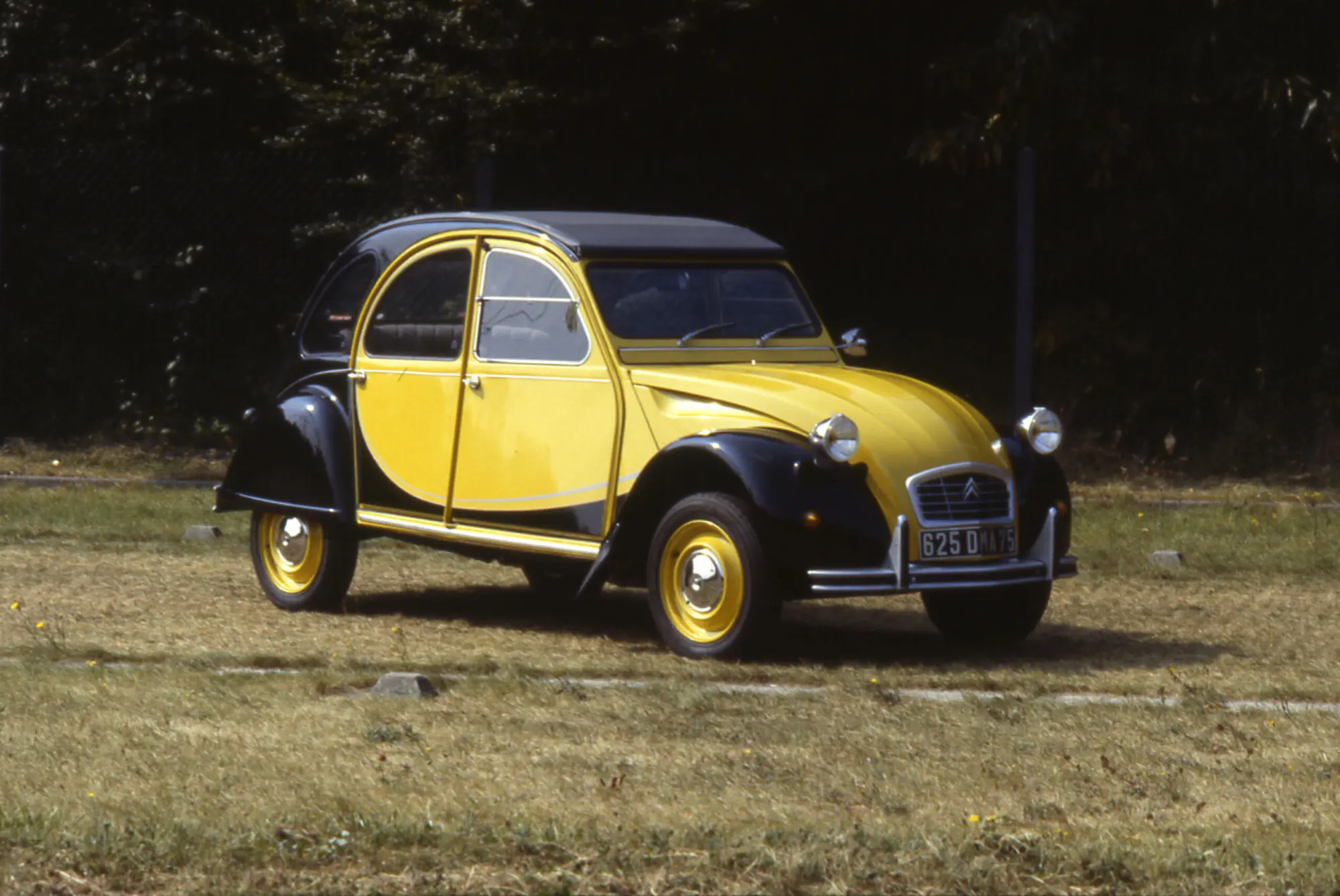 Citroën 2CV Charleston: 40 anni e non sentirli