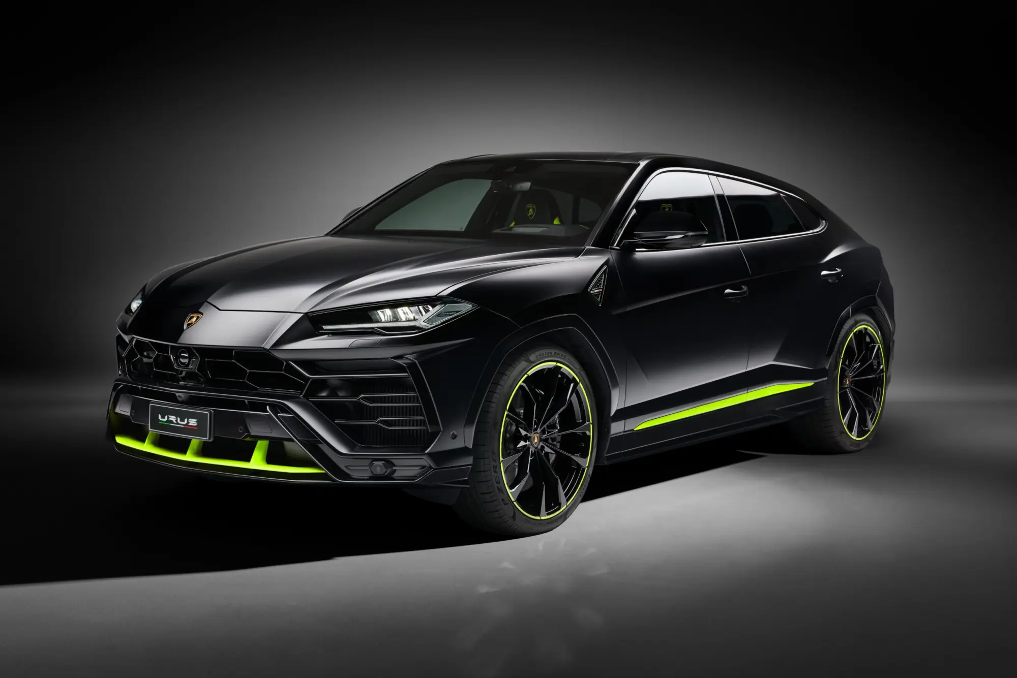 Lamborghini Urus Graphite Capsule, colori inediti per il SUV del Toro