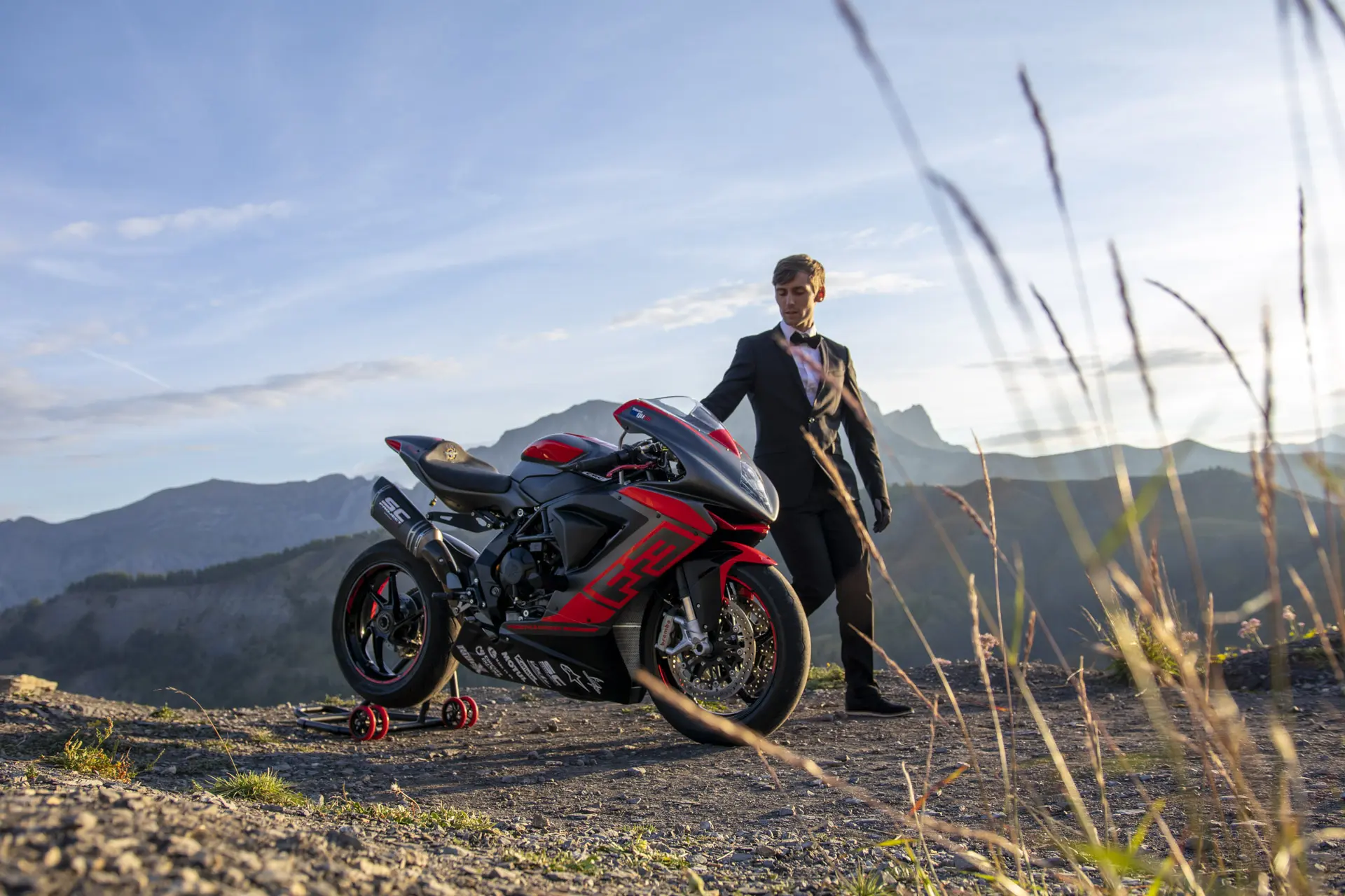 "Pursuit of Happiness-Mr Nogues II", il driving estremo MV Agusta (Il video)