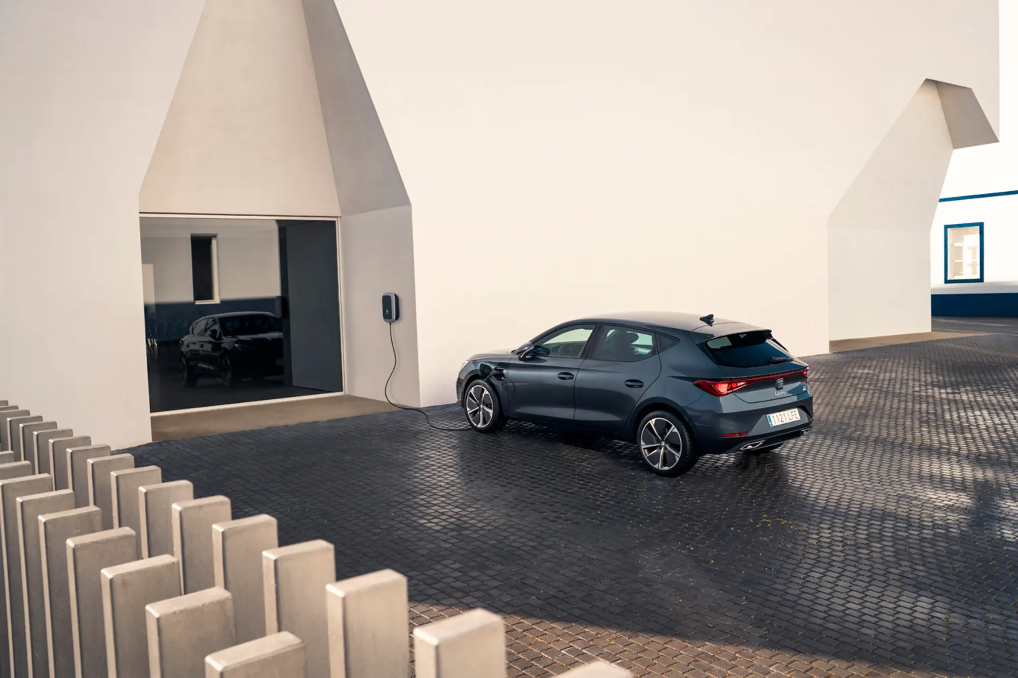 Seat Leon: ecco la versione ibrida plug-in