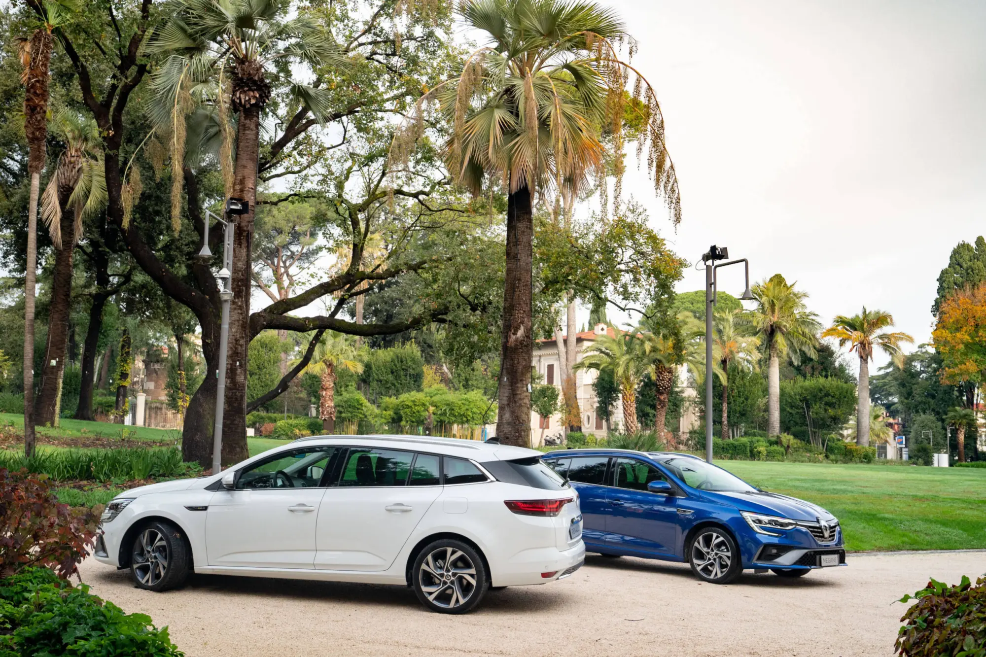 Renault Mégane E-Tech, arriva la wagon ibrida