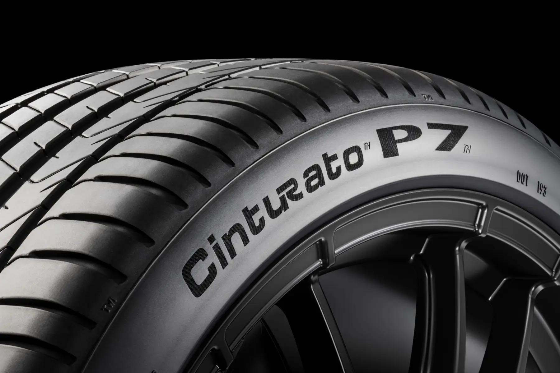 Pirelli: performance e sicurezza per l'intera gamma BMW Serie 8