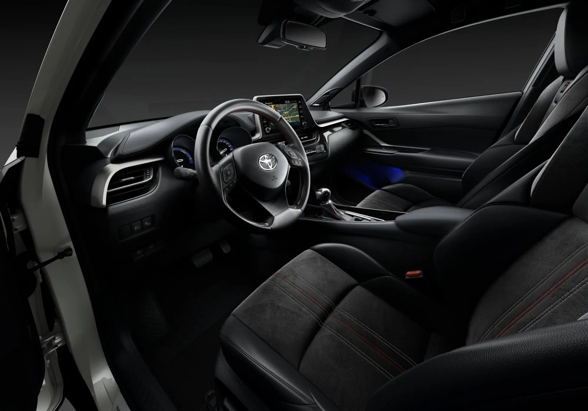 Alcantara e Toyota: insieme per una guida sportiva nel rispetto dell’ambiente