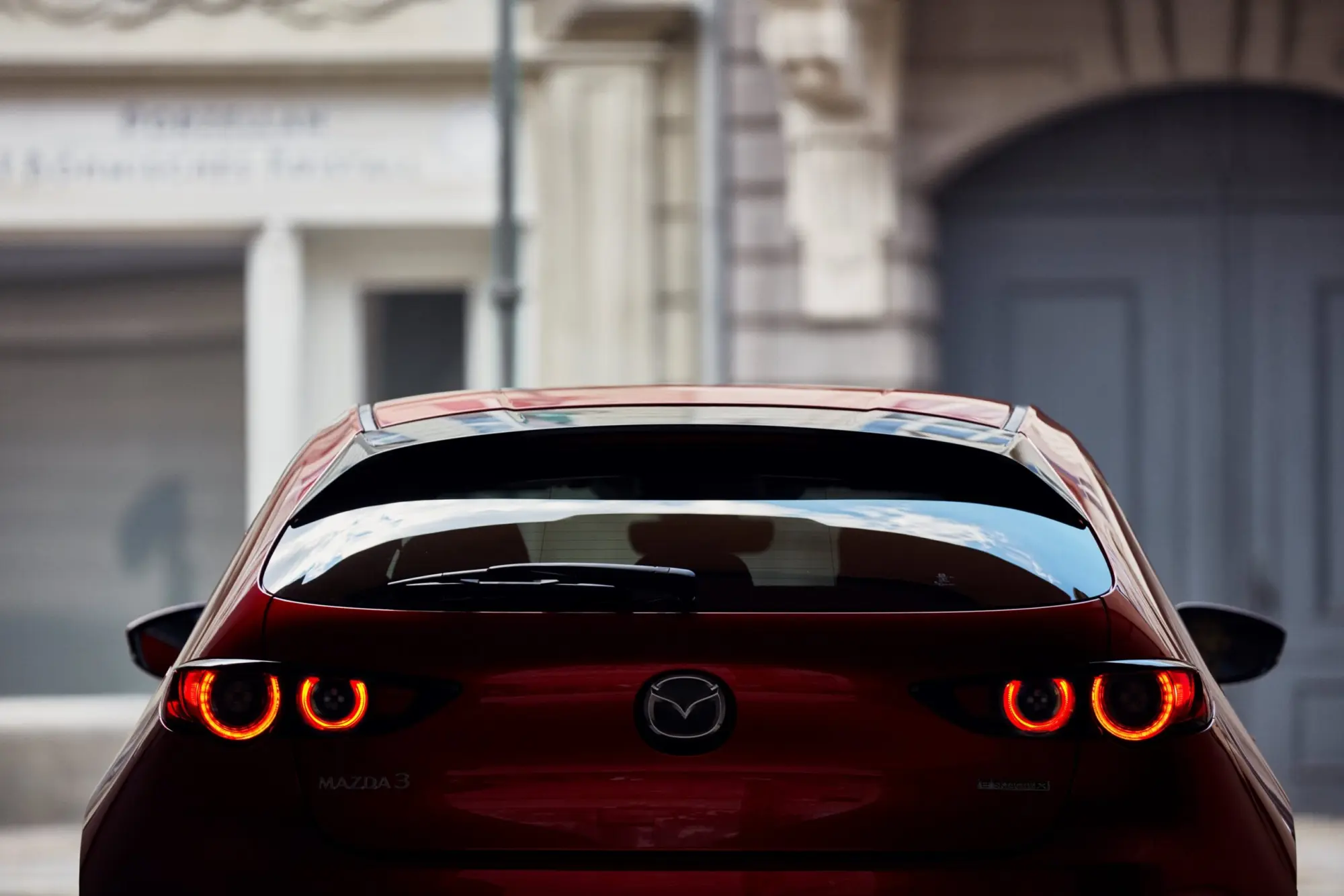 Mazda 3 2021: sportiva e seducente con il nuovo motore Skyactiv-X