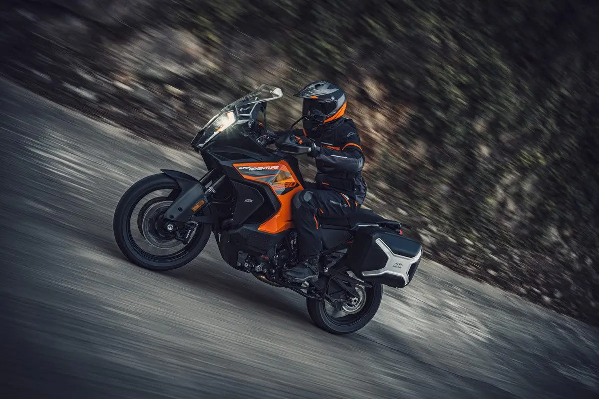 KTM: ecco la nuova 1290 Super Adventure S 2021