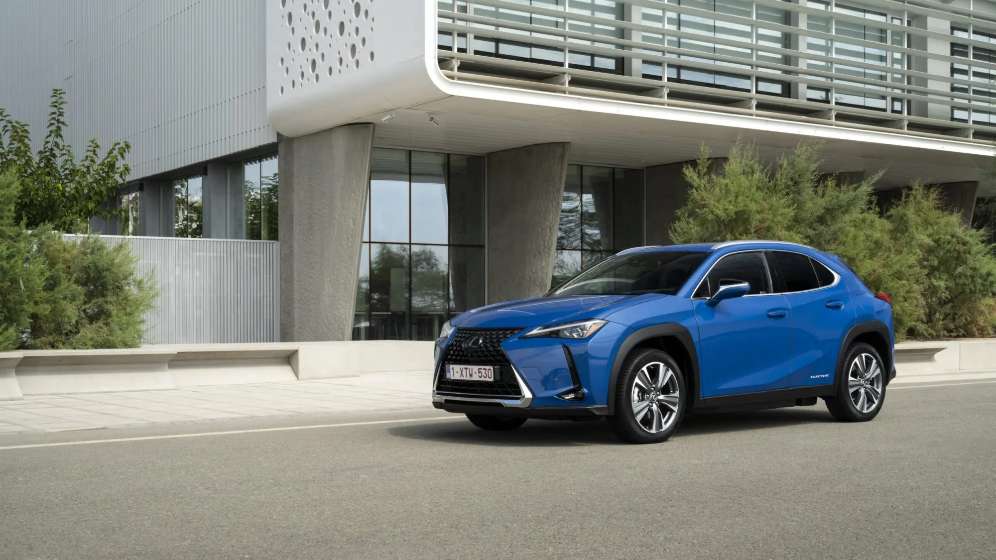 Lexus UX 300e: il SUV elettrico sbarca in Italia