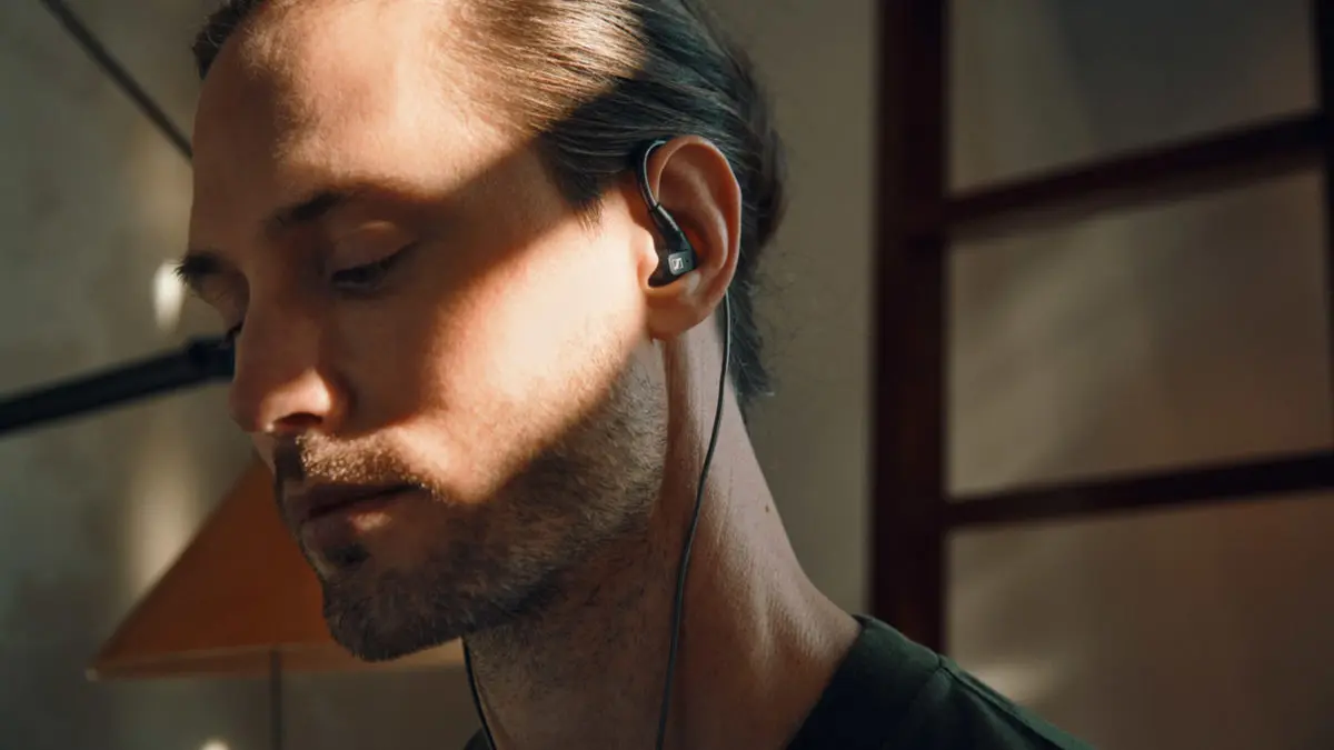 Sennheiser IE 300: un esperienza di ascolto High-Fidelity