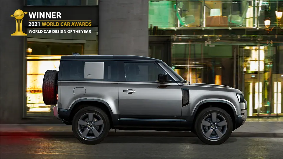 Land Rover: al Defender il titolo di "World Car Design of the Year"