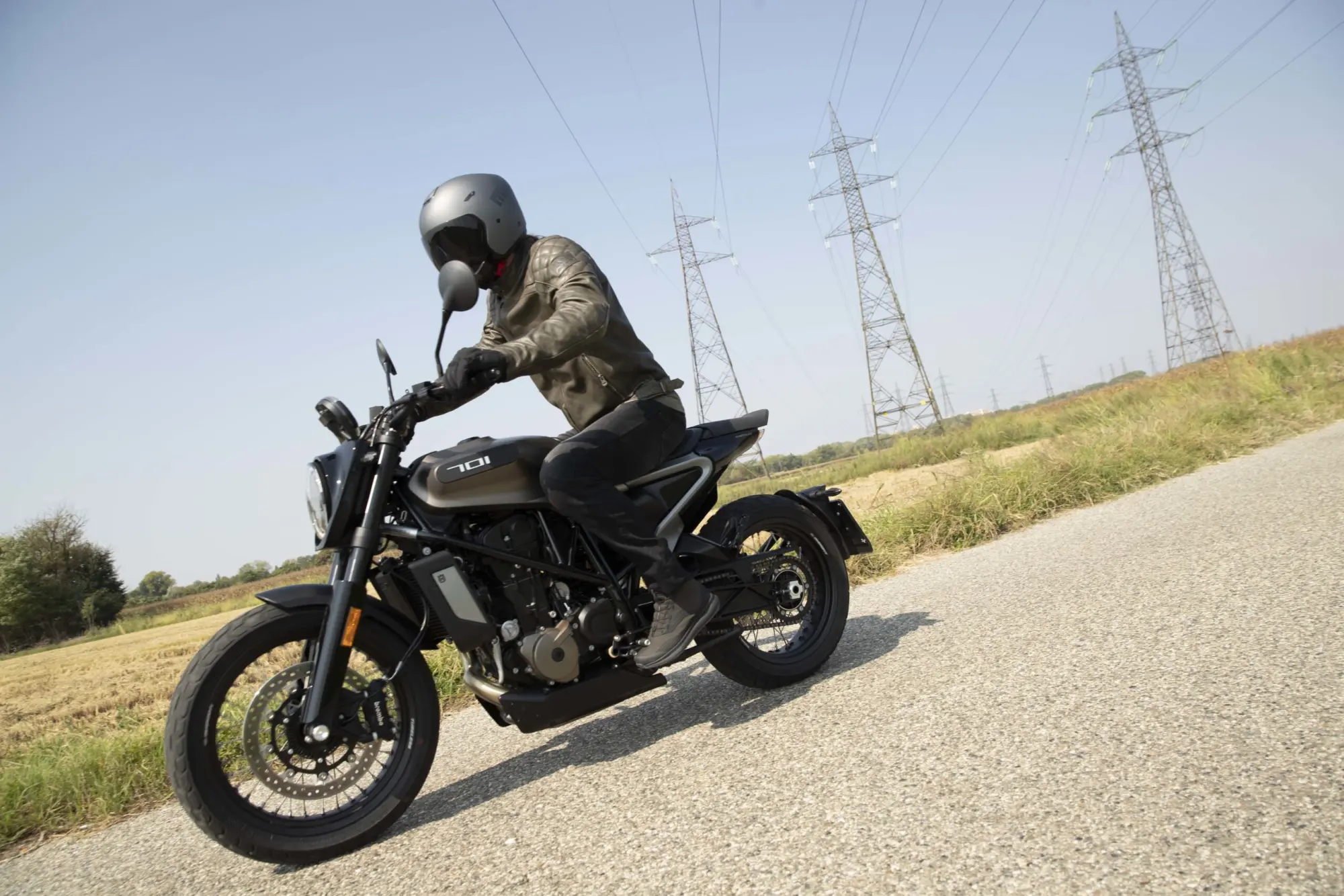 FIREGUN-3 WP: la tech sneaker di Momodesign