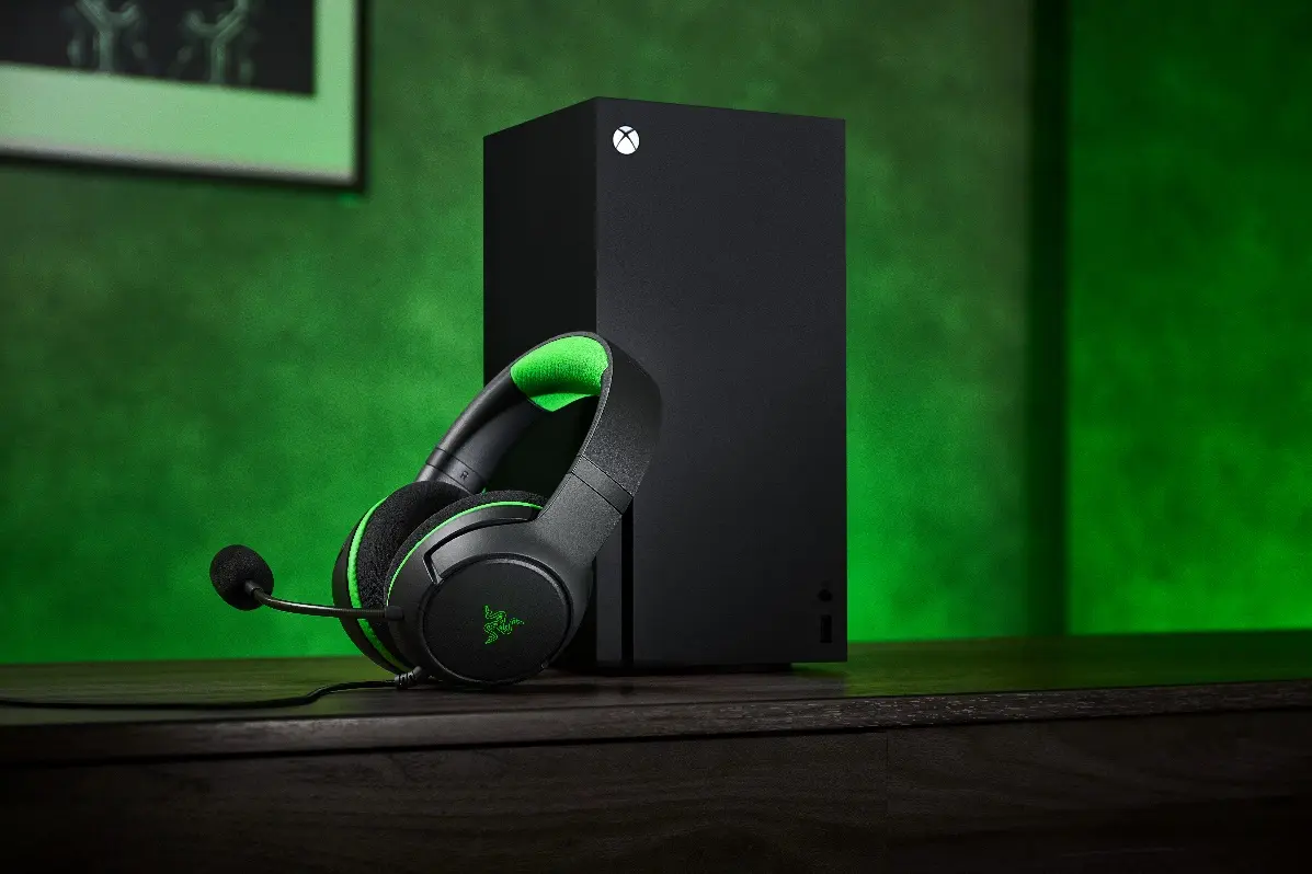 Razer annuncia la linea Razer Huntsman V2