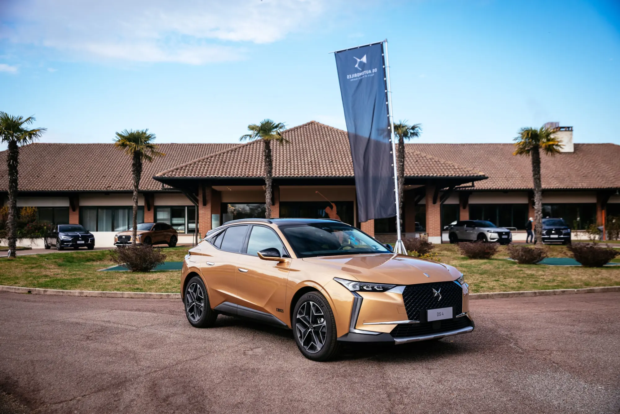 Arriva DS 4: un concentrato di eleganza e tecnologia