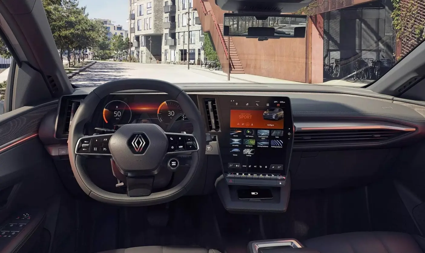 Renault Mégane E-TECH: debutta l'infotainment di LG