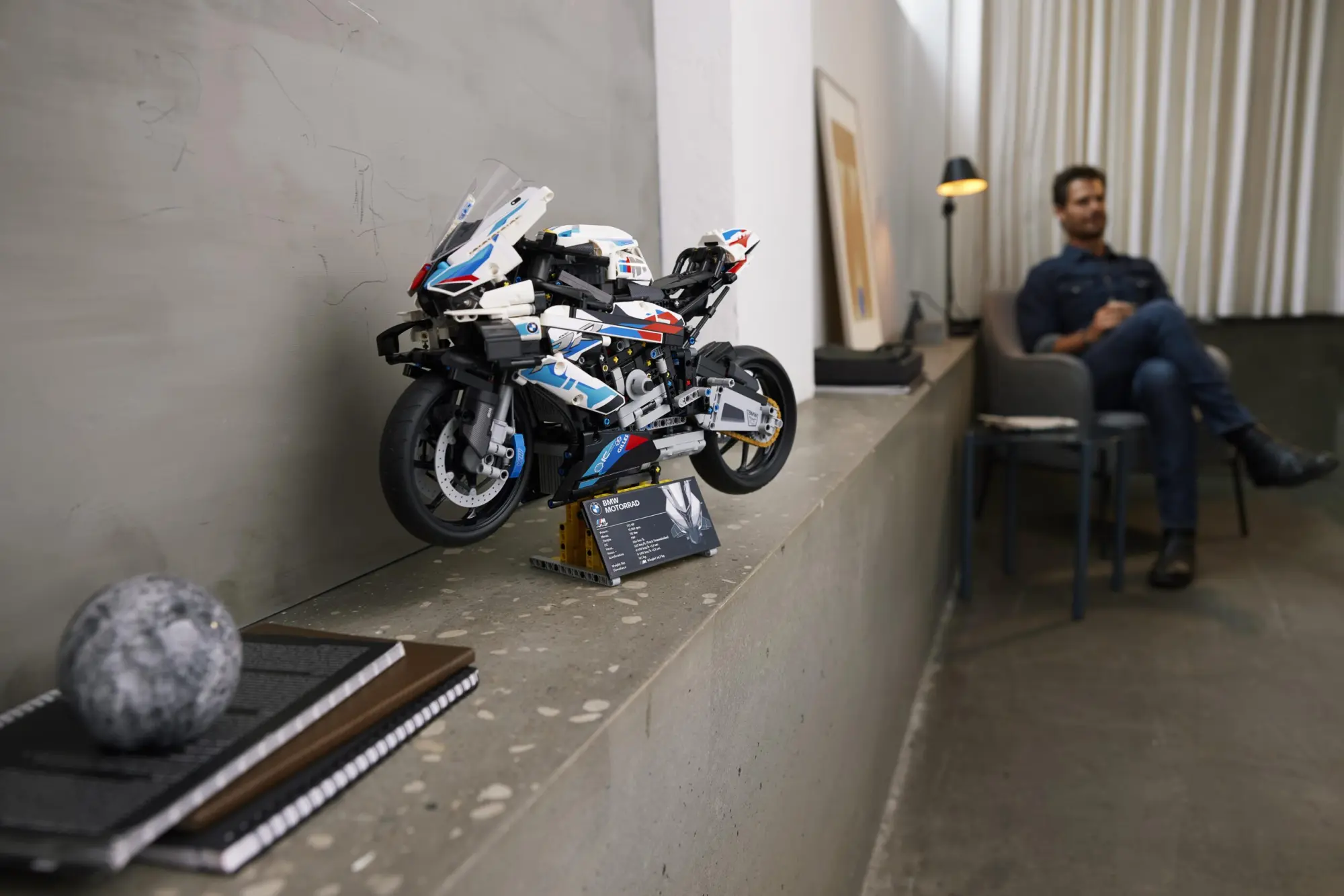 BMW Motorrad presenta la LEGO Technic BMW M 1000 RR