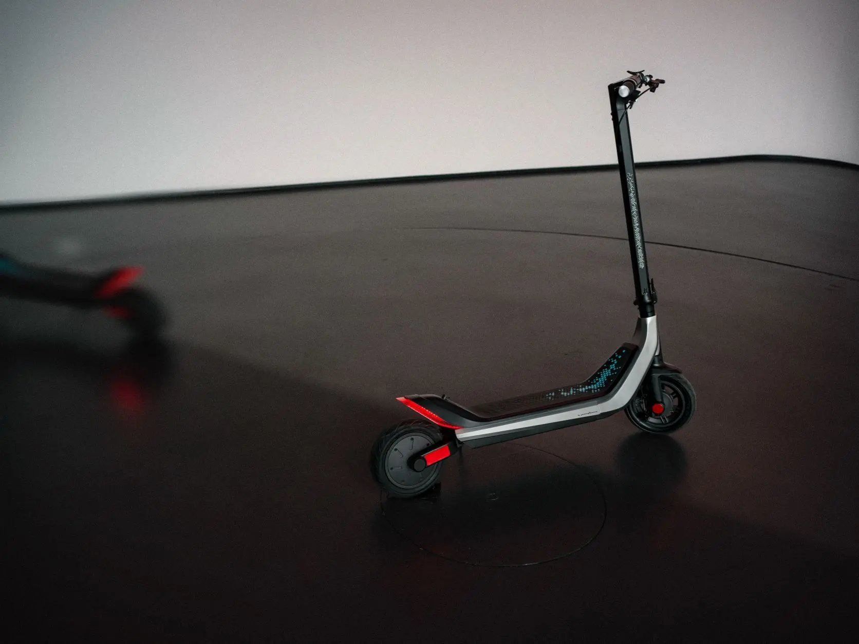 KPF: il primo monopattino elettrico della collezione "Argento by Pininfarina"