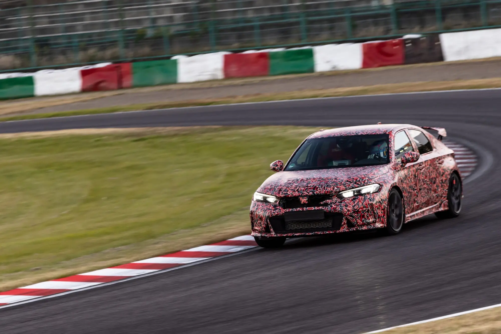 Nuova Honda Civic Type R: nuovo record sul  giro a Suzuka