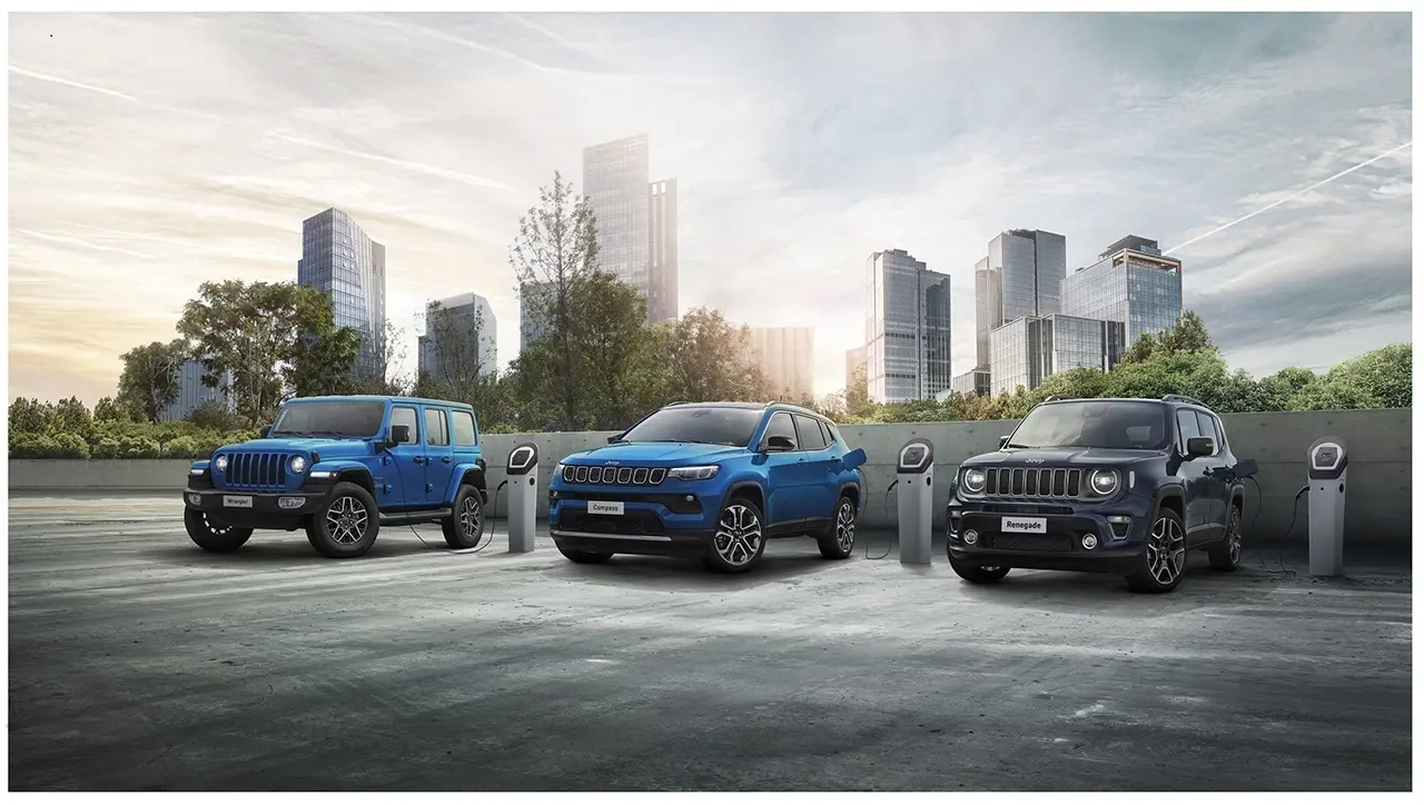 Jeep 4xe premia i clienti per le loro abitudini di guida sostenibili