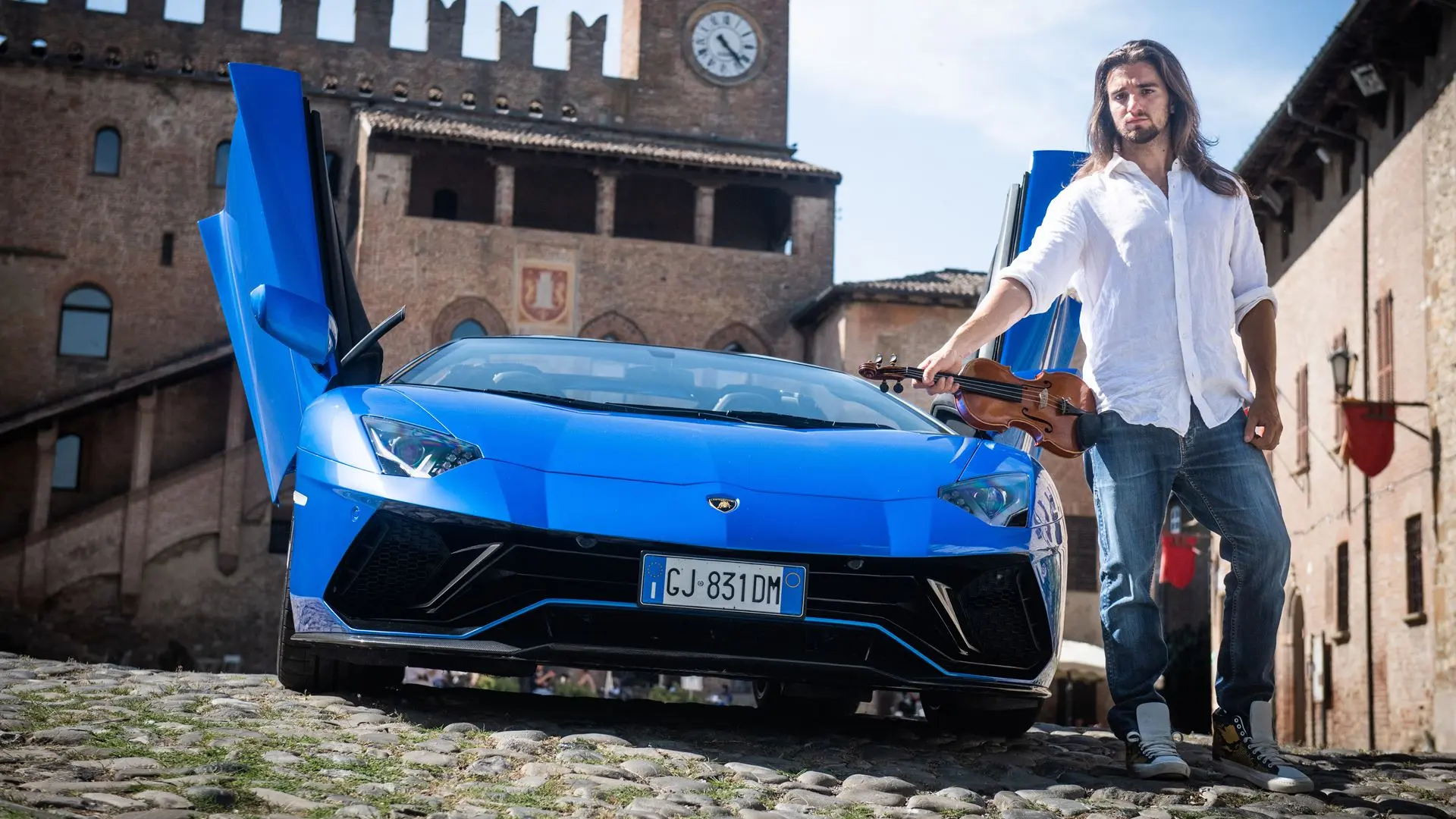 Lamborghini, "The Engine Songs": la sinfonia del V12
