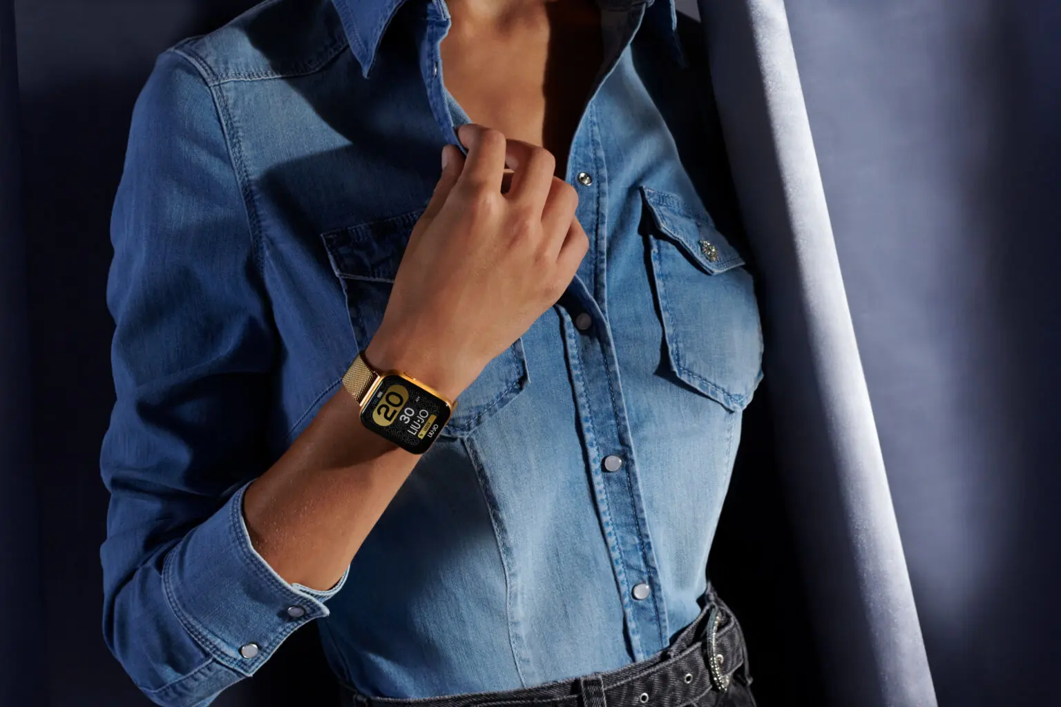 Liu Jo Luxury presenta il nuovo smartwatch voice per la F/W 22-23