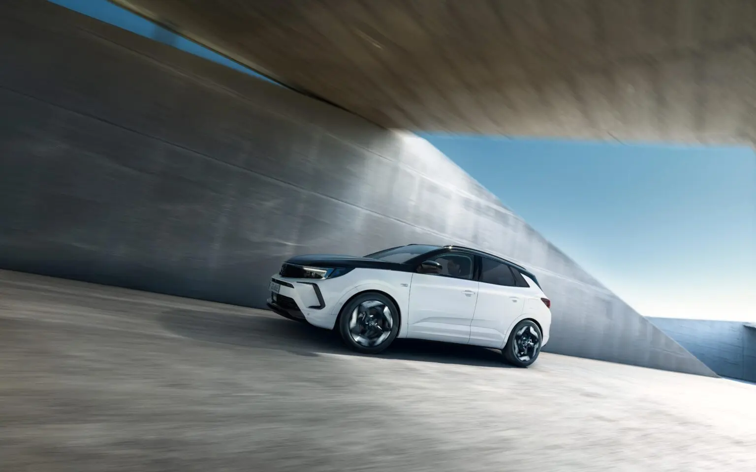 Nuovo Opel Grandland GSe: SUV ad alte prestazioni