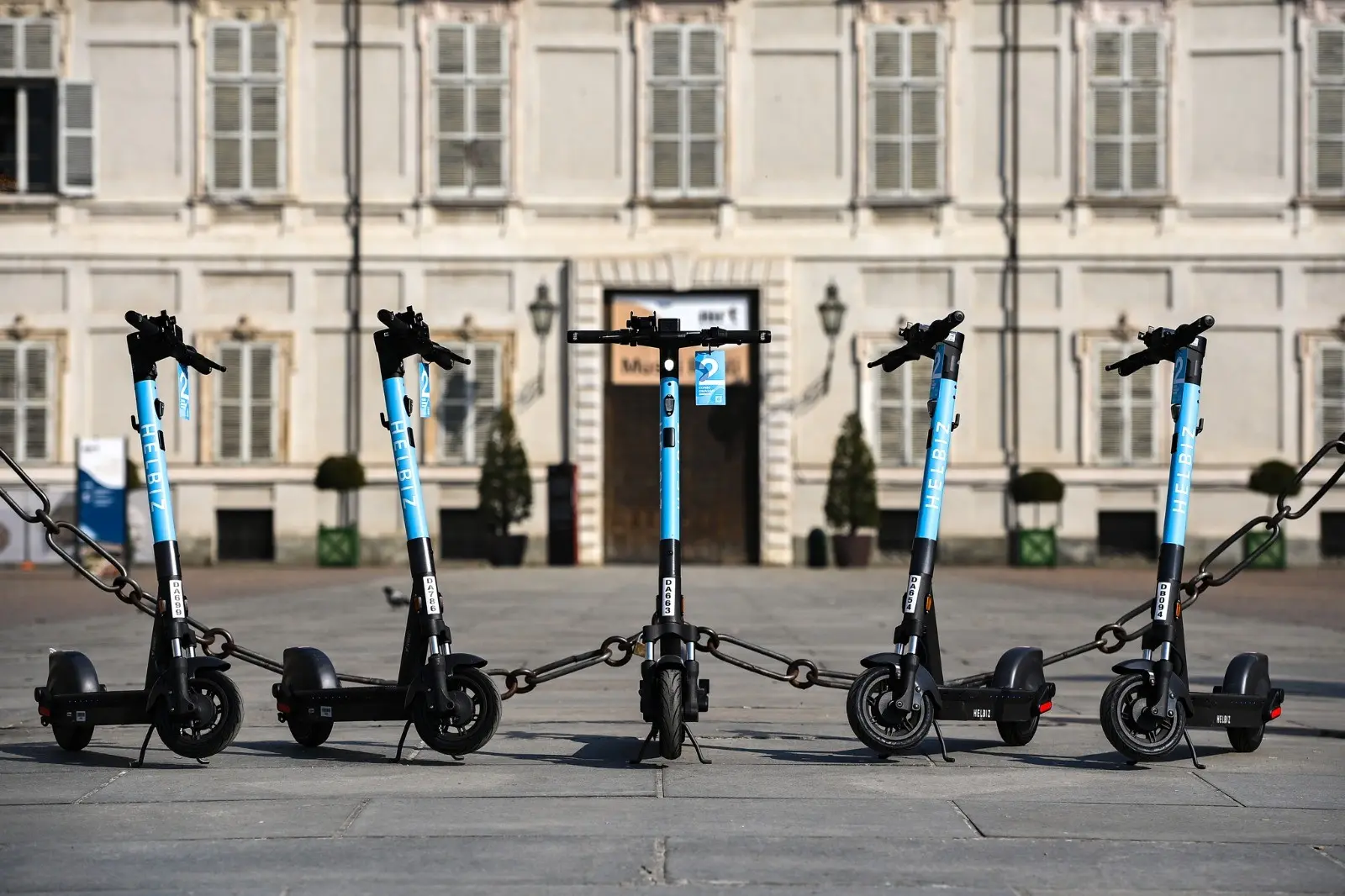 Helbiz: per tre anni a Torino con 750 monopattini elettrici