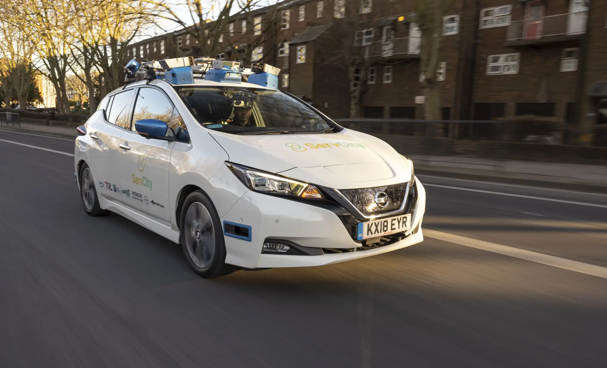 Nissan accelera verso la guida autonoma con ServCity