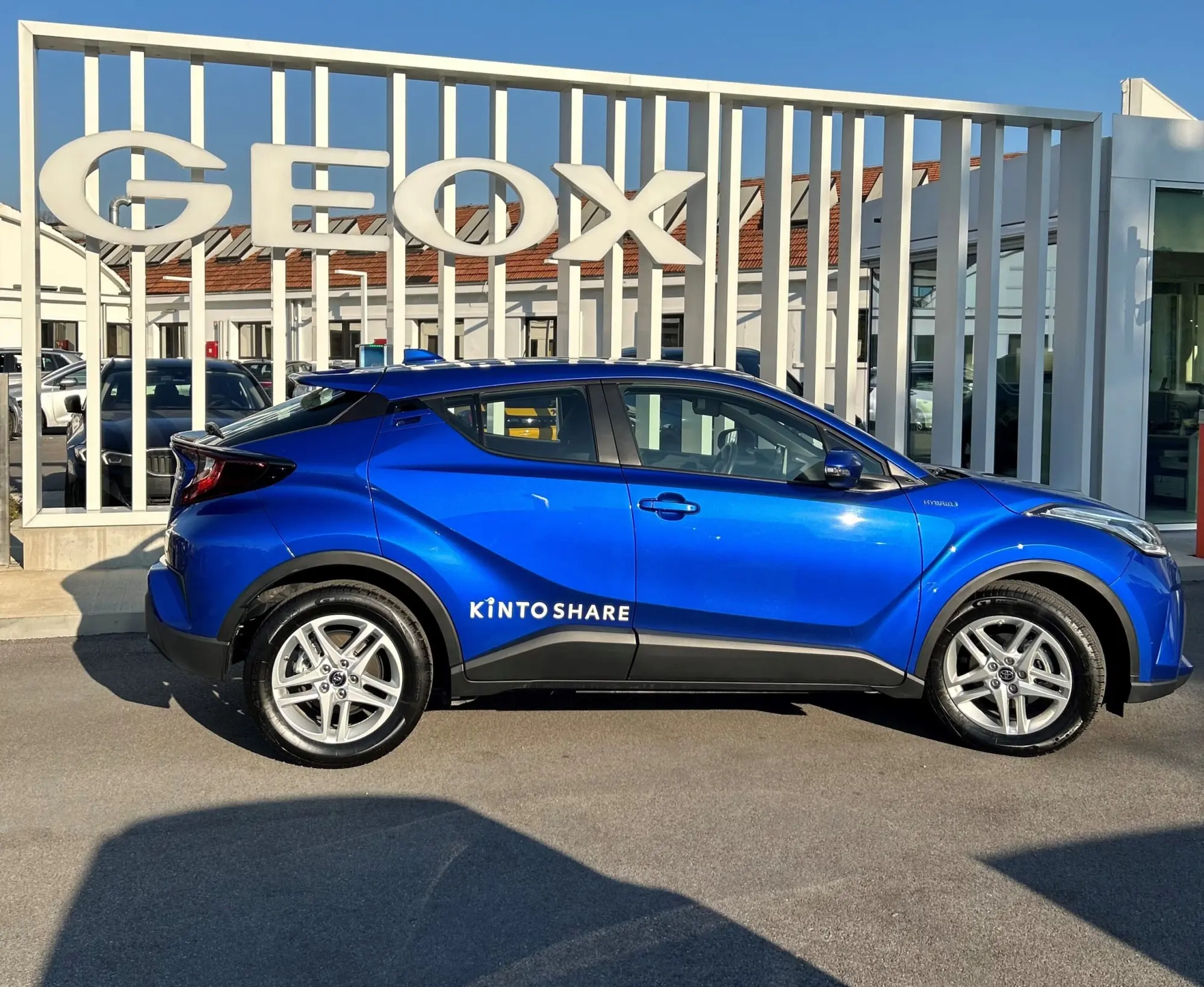 KINTO e Geox insieme per la mobilità sostenibile