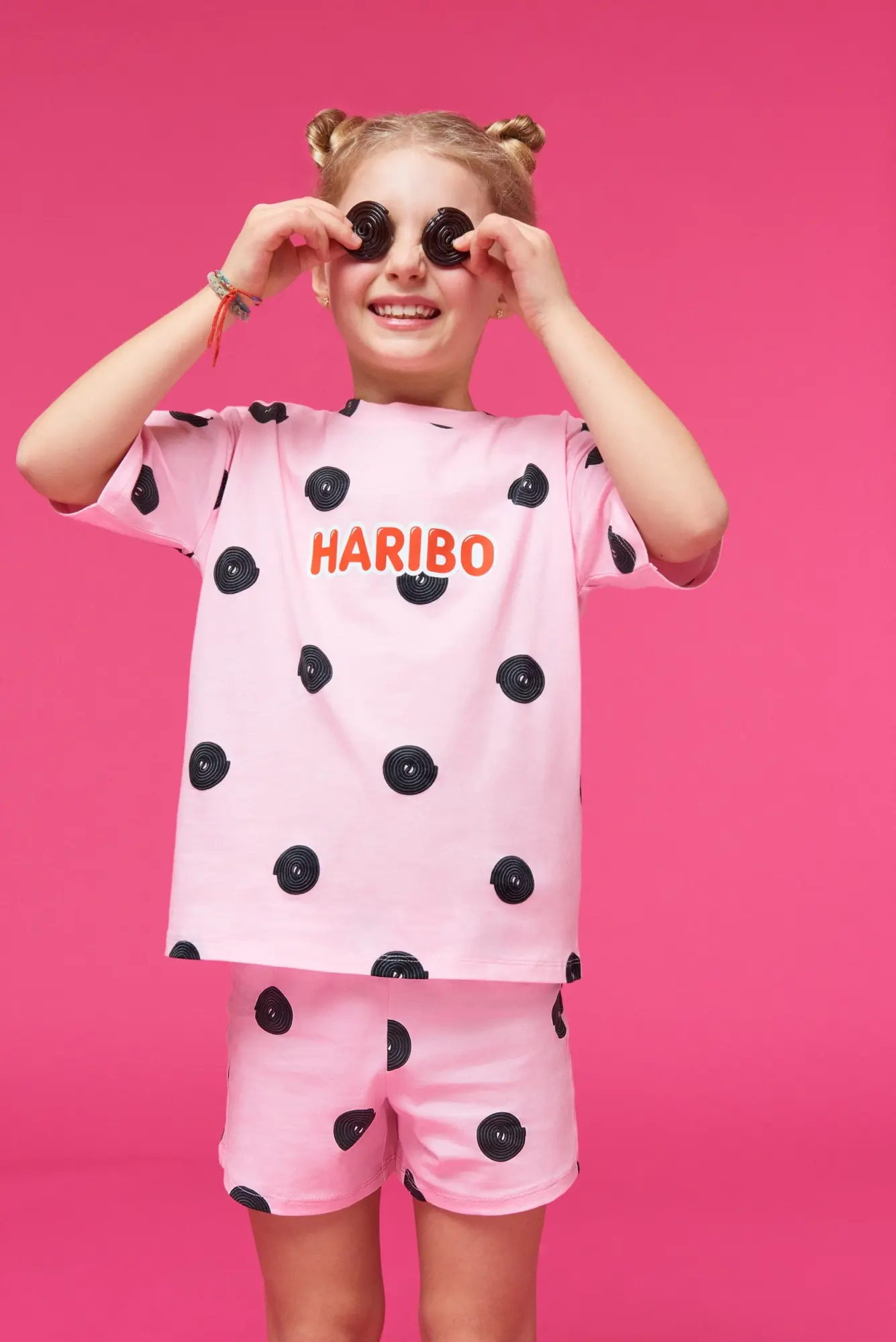 Tezenis e HARIBO insieme per una linea di abbigliamento golosa e colorata