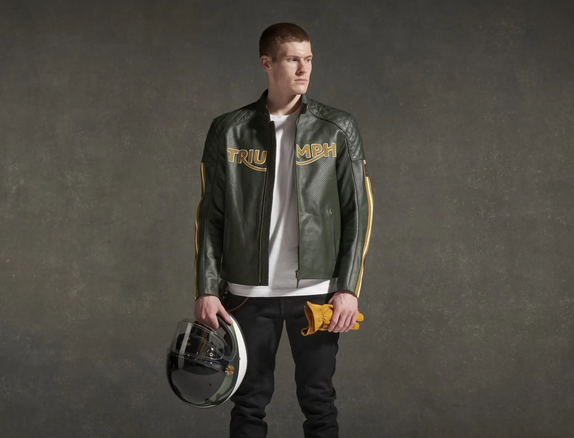 Triumph Motorcycles: la collezione di abbigliamento arriva nelle concessionarie