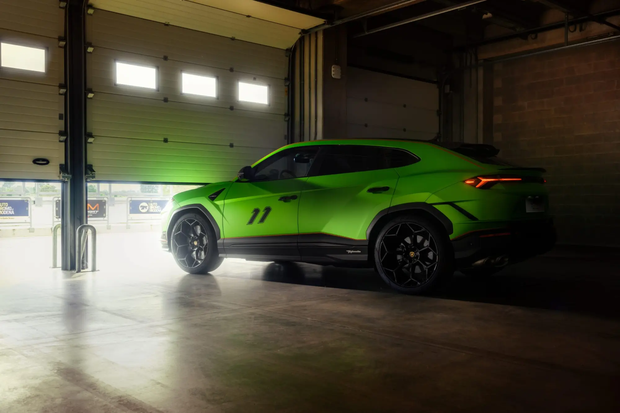 Lamborghini: ecco la Urus Performante “Essenza SCV12” Limited Edition