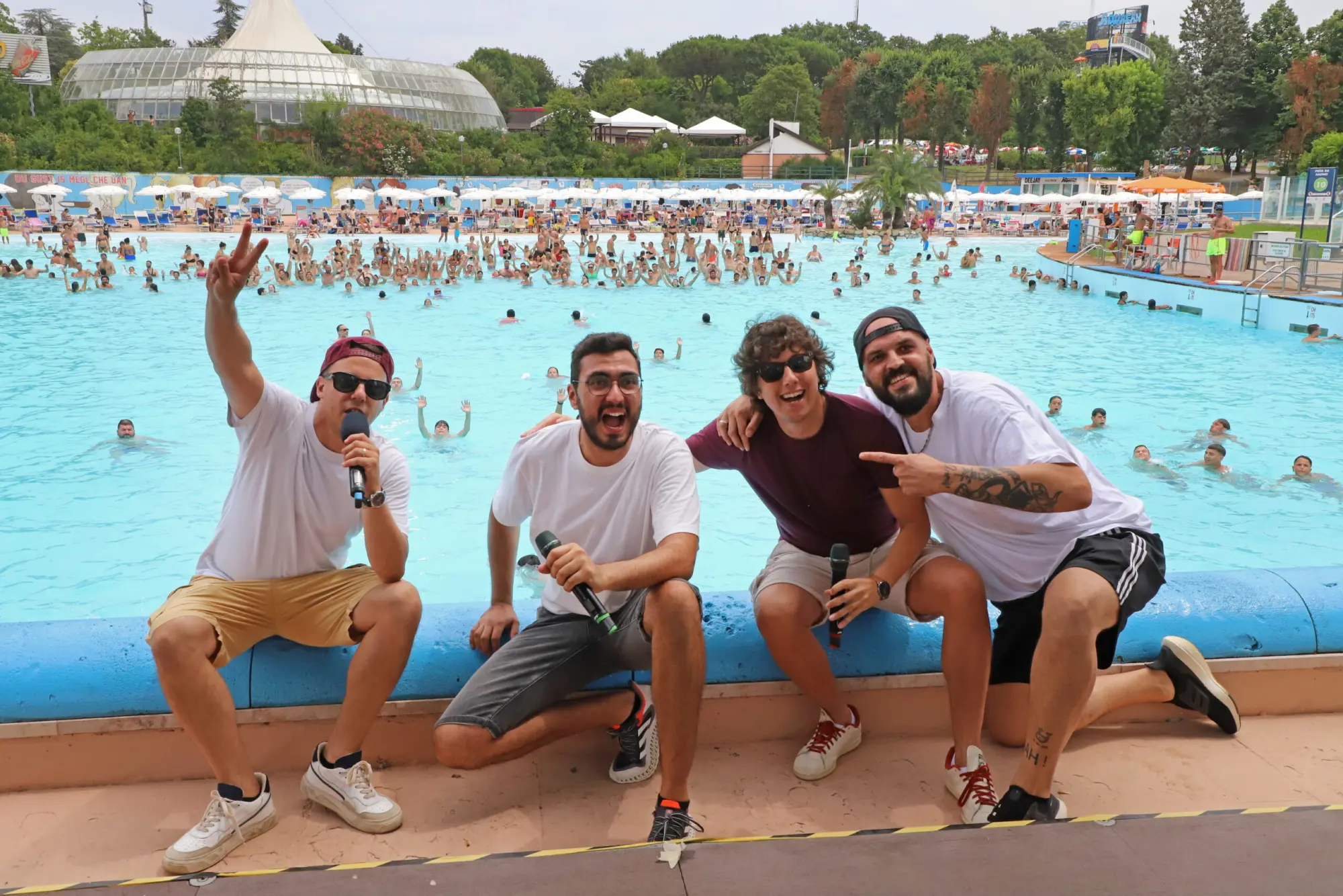 Gli Autogol fanno impazzire il pubblico dell'Aquafan con Coca-Cola