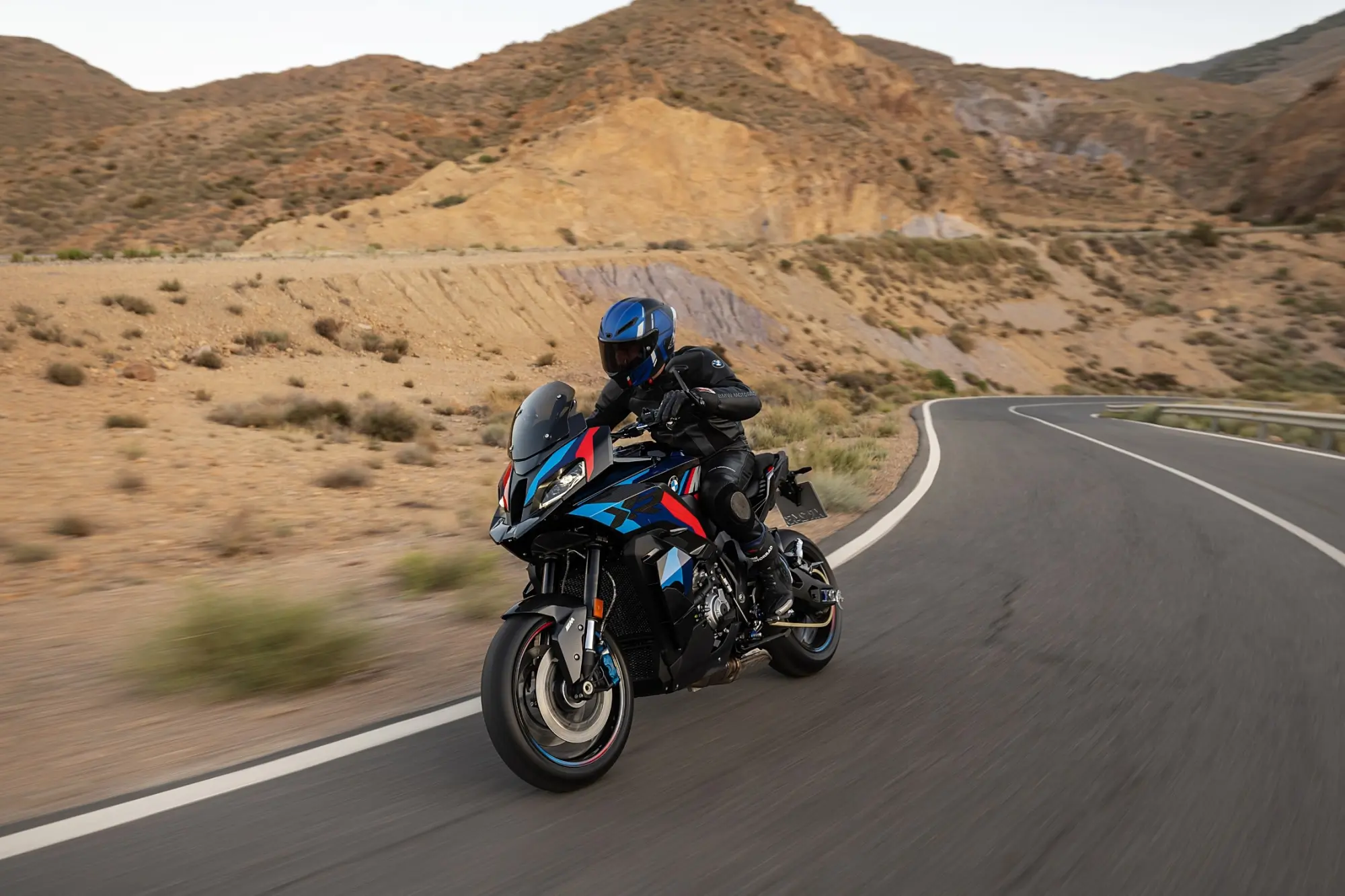 BMW Motorrad presenta la M 1000 XR