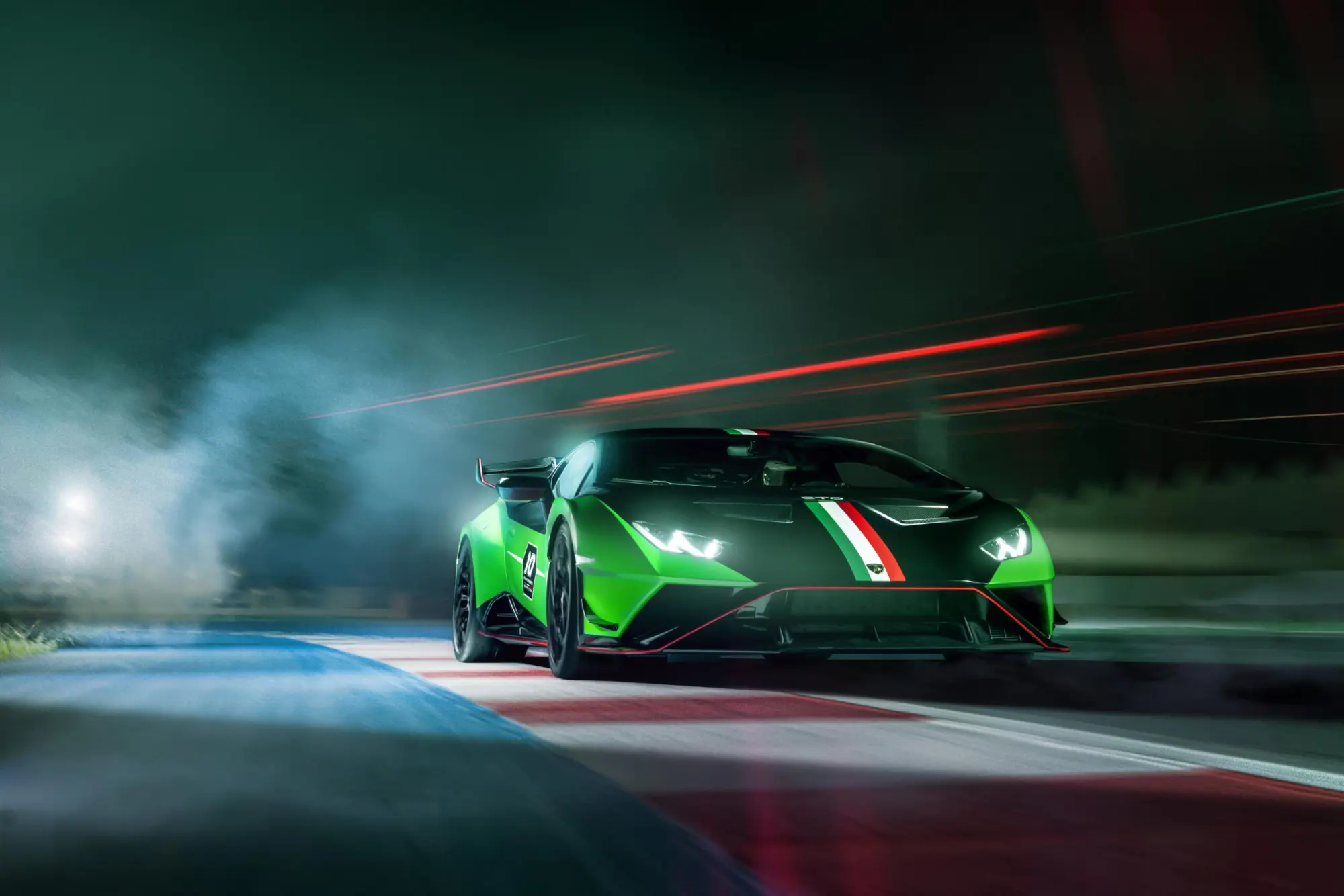 Lamborghini: ecco la Huracán STO SC 10° Anniversario